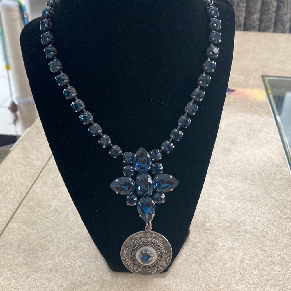 LK Leetal Kalmanson navy blue jeweled silver stone statement necklace NWOT